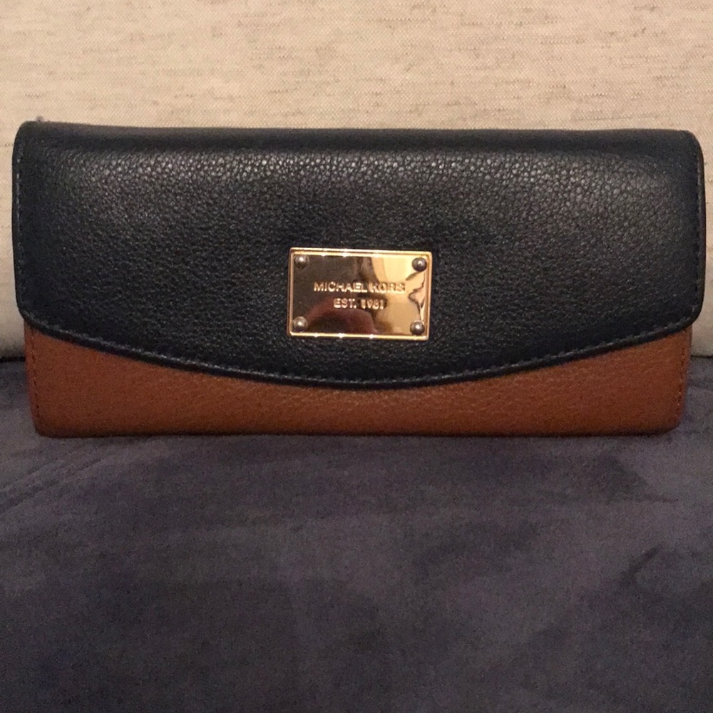 Michael Kors wallet